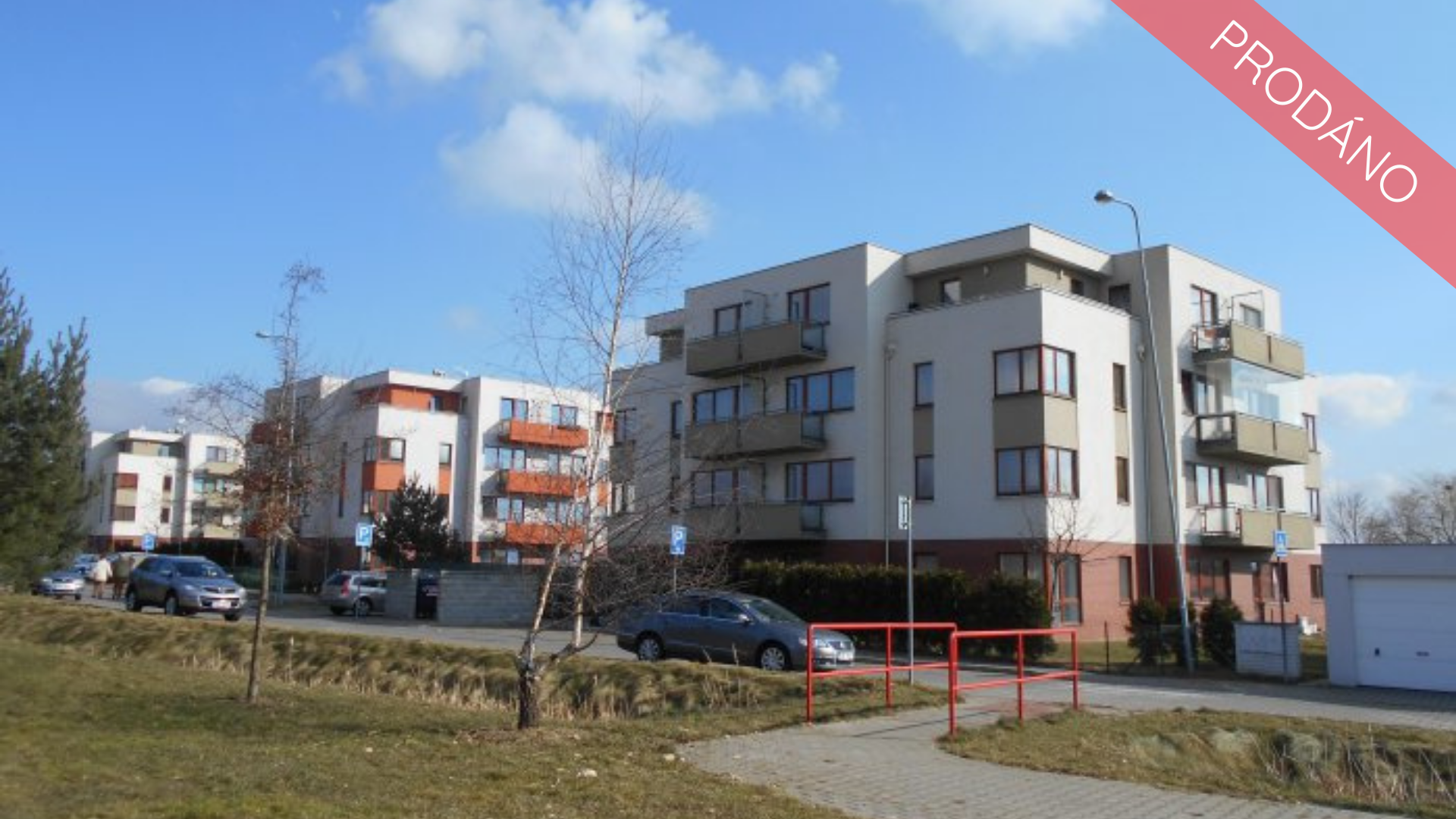 Byt 3+kk, 64 m2, zahrada 156 m2, Praha - Jesenice ul. Cedrová